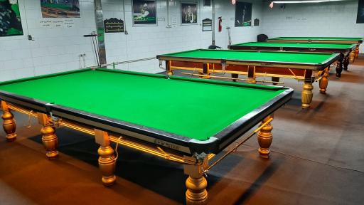 عکس باشگاه بیلیارد