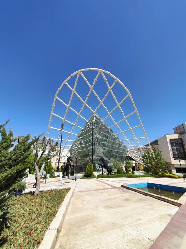 عکس مرکز گردشگری پدیده شاندیز 