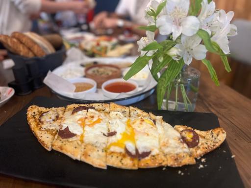 عکس آدلی کافه مرزداران