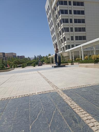 عکس مرکز گردشگری پدیده شاندیز 