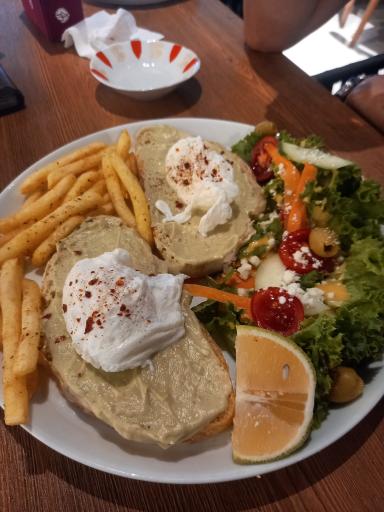 عکس آدلی کافه مرزداران