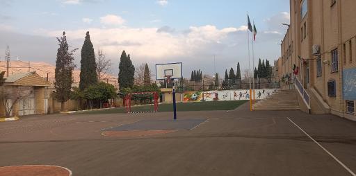 عکس دبیرستان استعدادهای درخشان شهید دستغیب یک