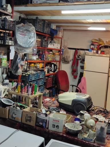 عکس تعمیرات لوازم برقی خانگی آسان یاب