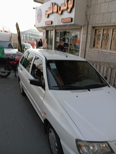 لوکس هاشمی 