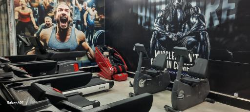 عکس مجموعه ورزشی عرش پلاس vip