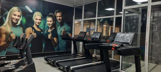 عکس مجموعه ورزشی عرش پلاس vip