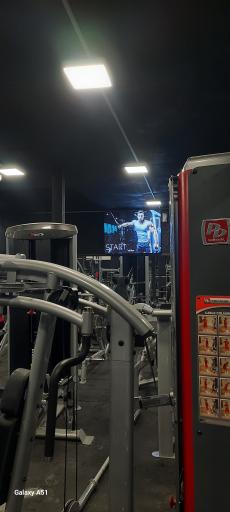 عکس مجموعه ورزشی عرش پلاس vip