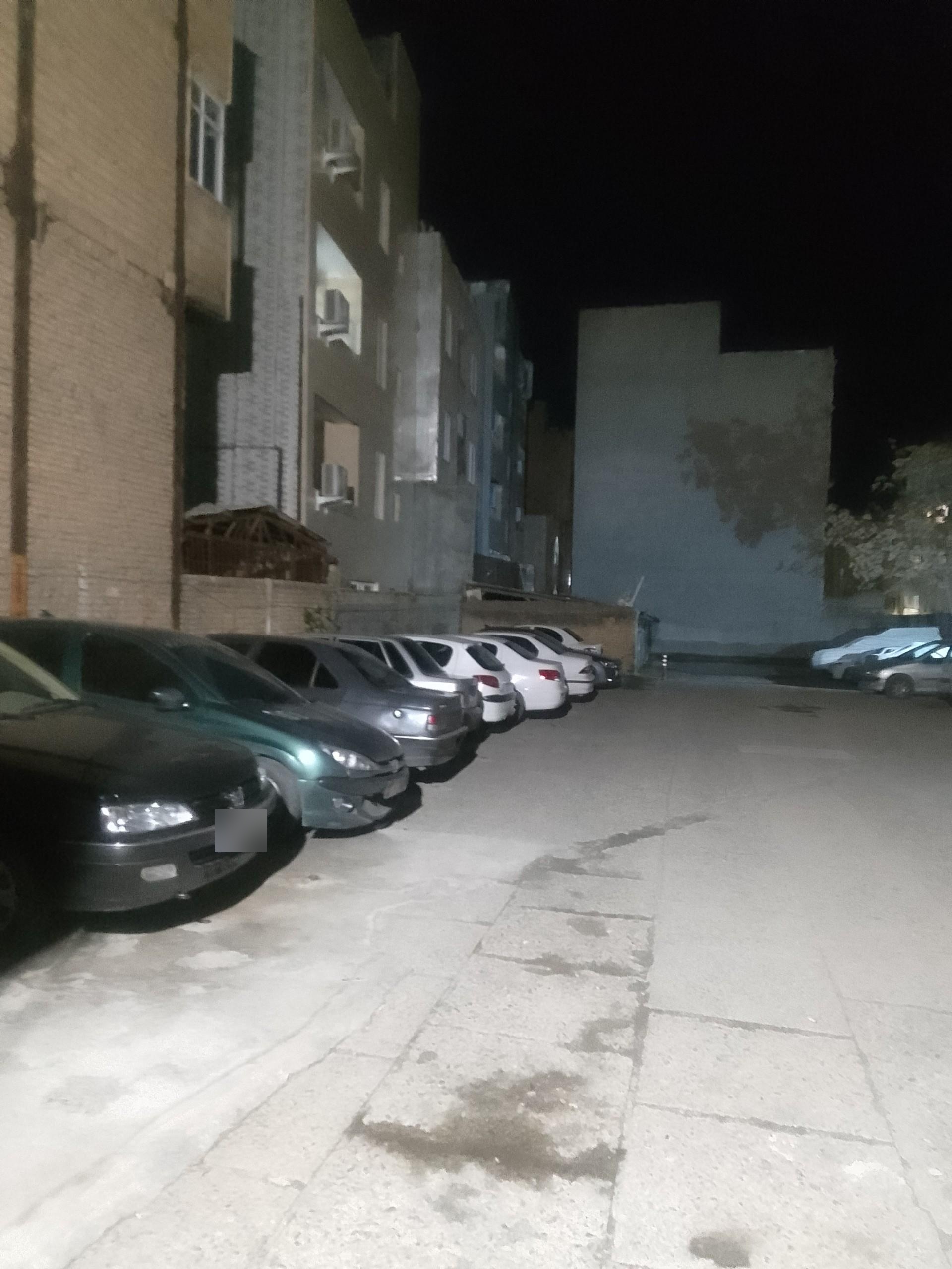 عکس پارکینگ شبانه روزی ولایت