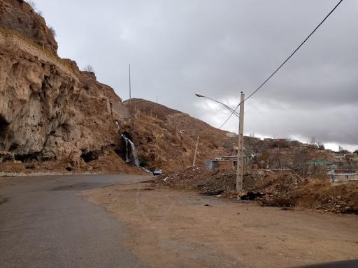 عکس آبشار تقرچه یا زیر مدرسه