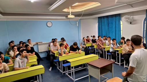 عکس دبیرستان هیبریدی شهریار ایران (شهریار توس)