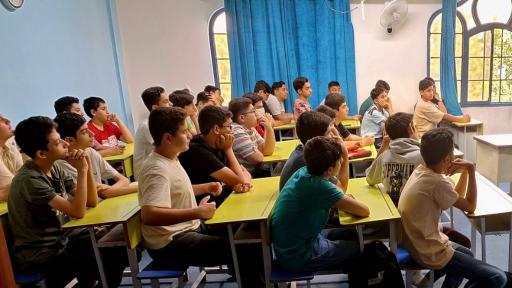 عکس دبیرستان هیبریدی شهریار ایران (شهریار توس)