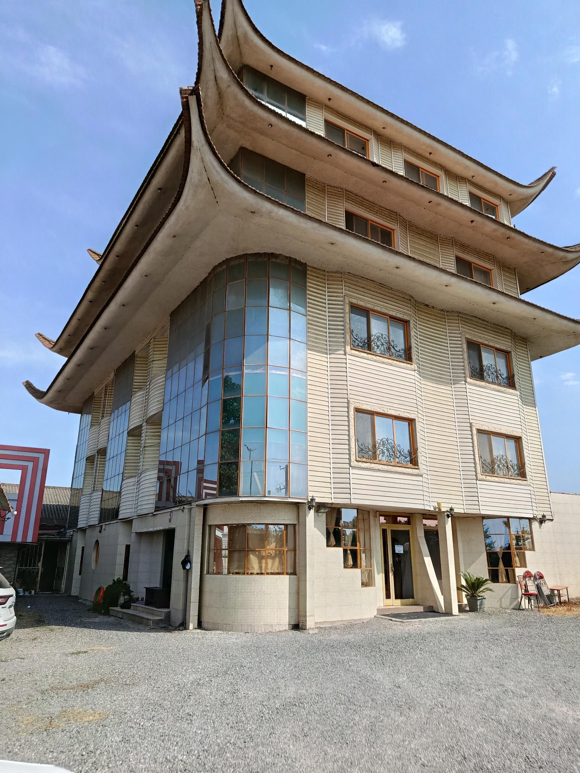 عکس هتل میلاد نور