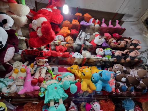 عکس مرکز خرید تک سایه