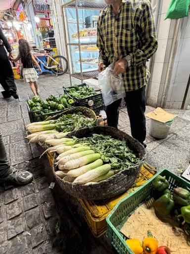 عکس بازار بزرگ رشت