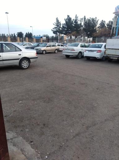 عکس پارکينگ ایستگاه مترو کهریزک 