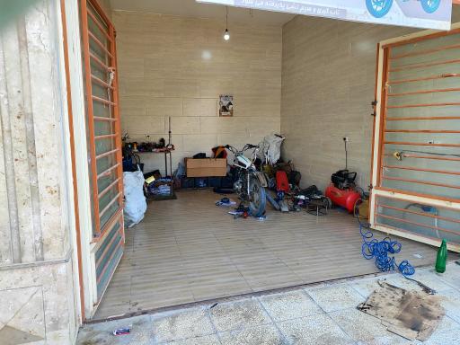 عکس تعمیرگاه موتورسیکلت اسماعیل