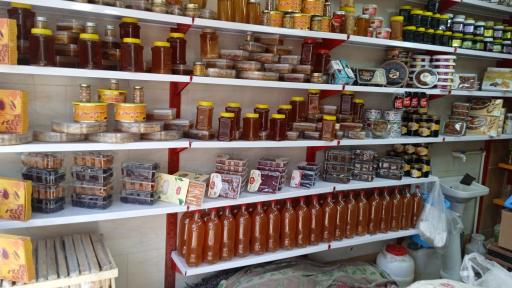 عکس بورس عسل و سبزی سبلان 