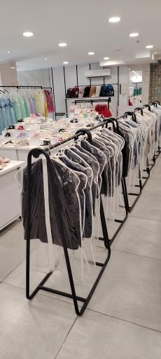 عکس پوشاک و کفش کودک و نوجوان لیو