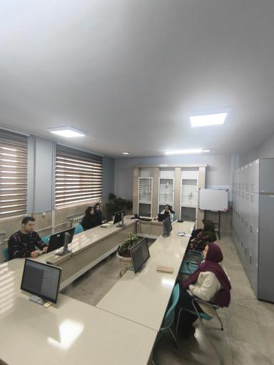 عکس ساختمان شماره یک تورنادو