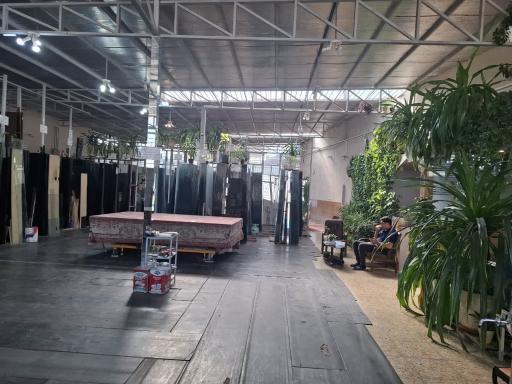 عکس انبار شیشه کرمی