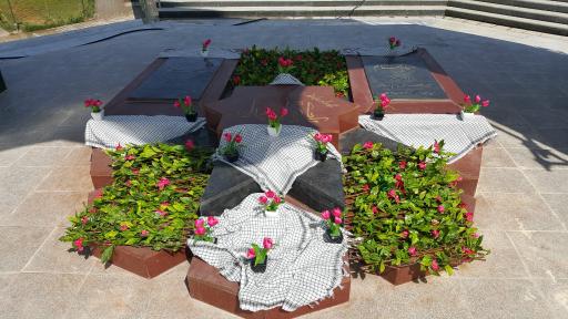 عکس یادمان شهدای گمنام 