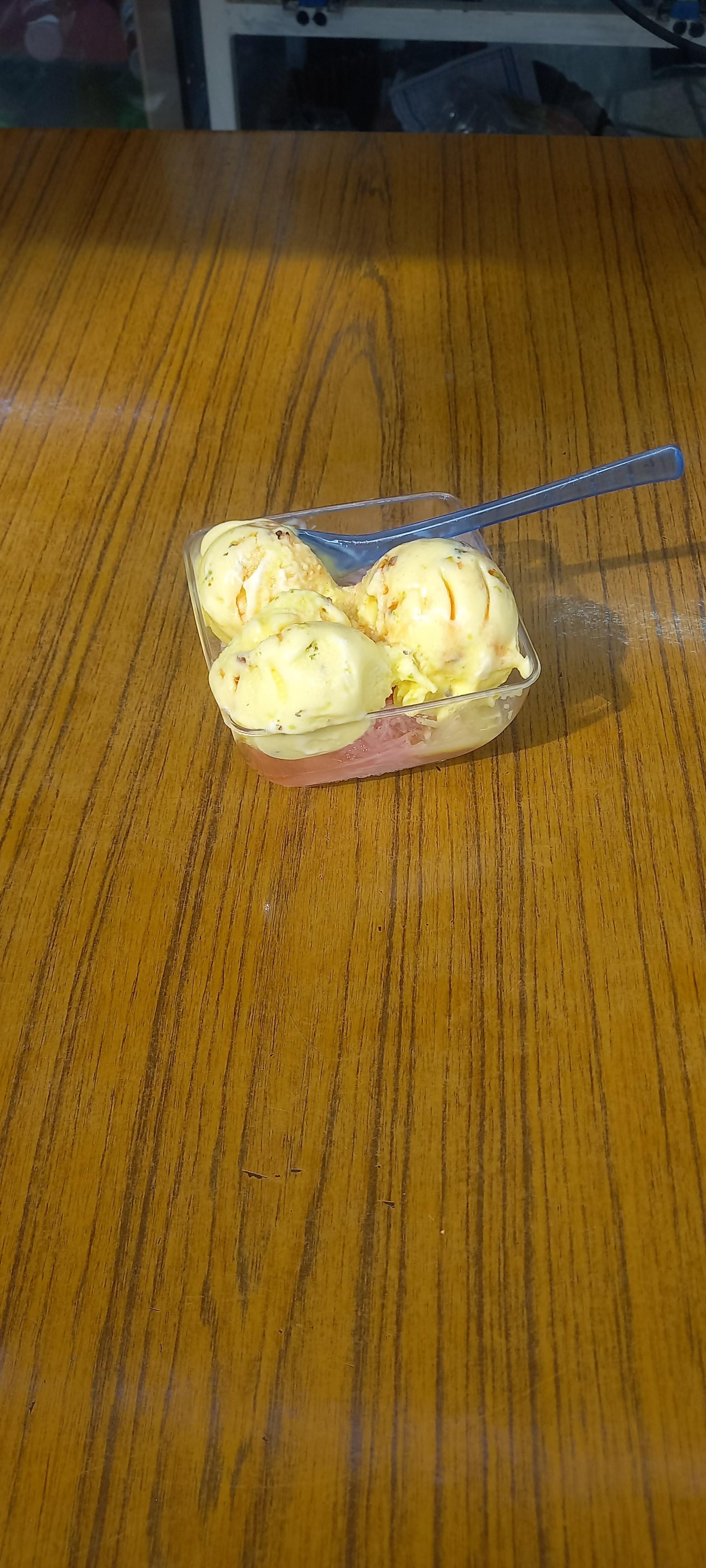 عکس لبنیات سنتی و فرآورده‌های محلی آویشن