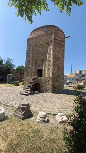 عکس موزه سنگ و کتیبه