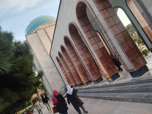 عکس آرامگاه سعدی