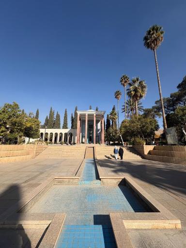 عکس آرامگاه سعدی