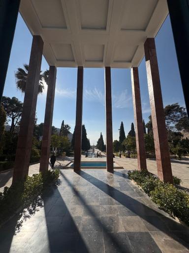 عکس آرامگاه سعدی