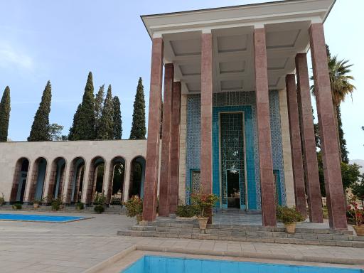 عکس آرامگاه سعدی