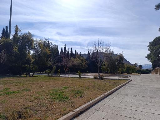 عکس آرامگاه سعدی