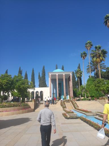 عکس آرامگاه سعدی