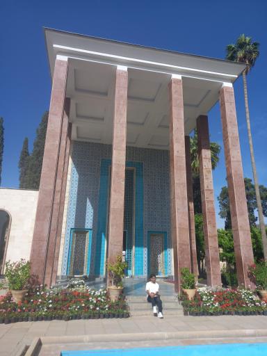 عکس آرامگاه سعدی