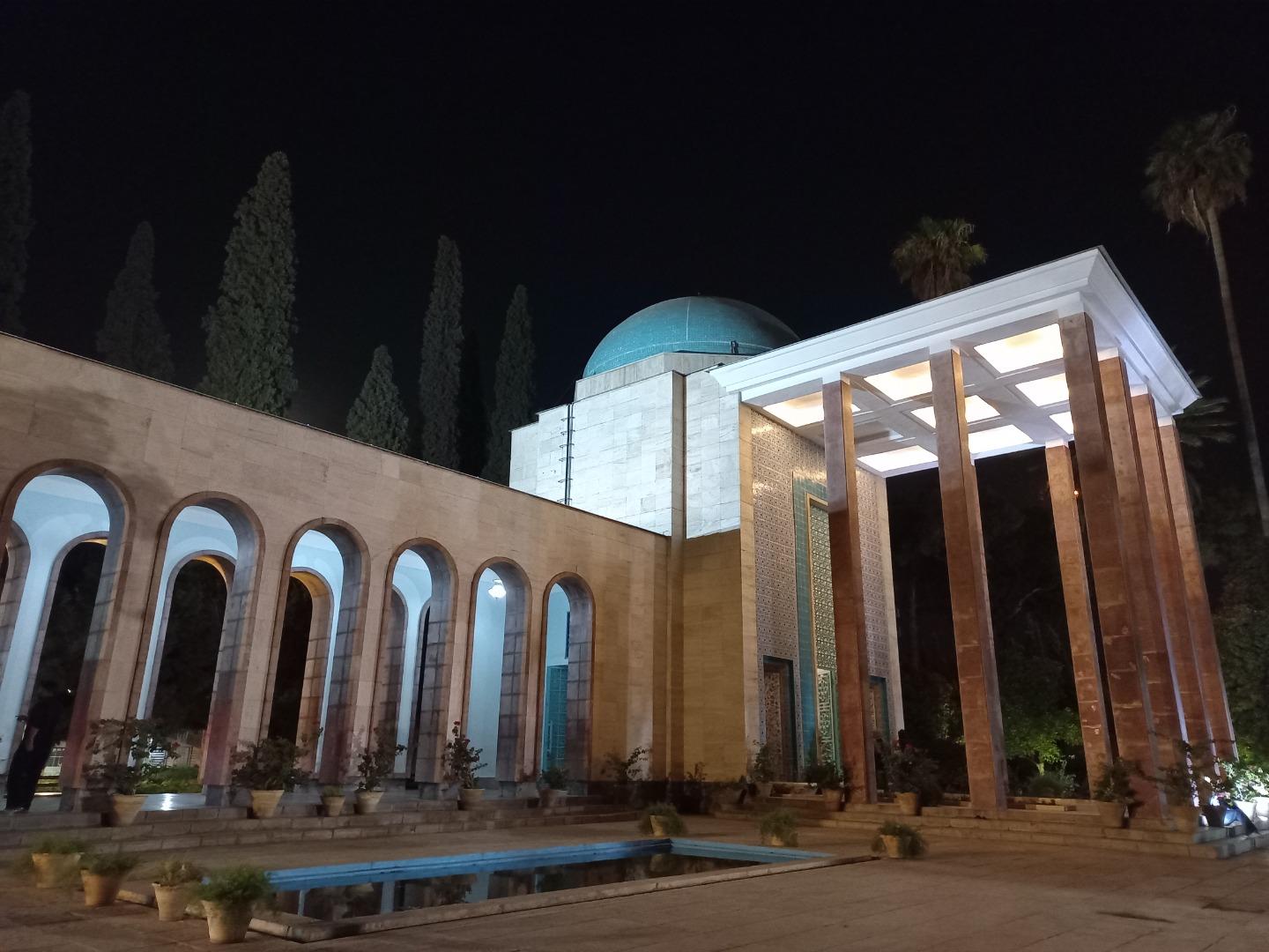 عکس آرامگاه سعدی