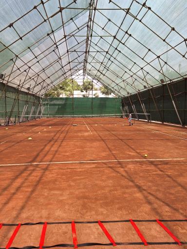 عکس باشگاه تنیس آجودانیه