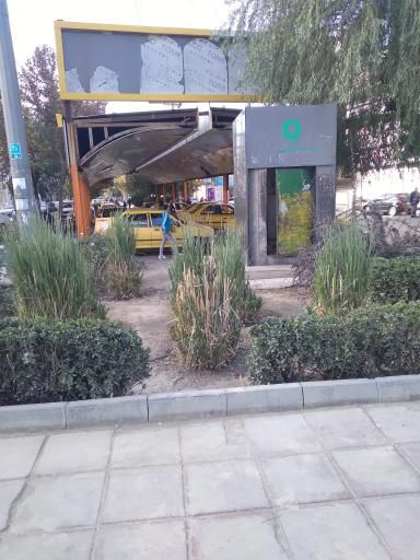 عکس ایستگاه تاکسی باغستان