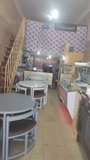 عکس بستنی فروشی عمو خندان