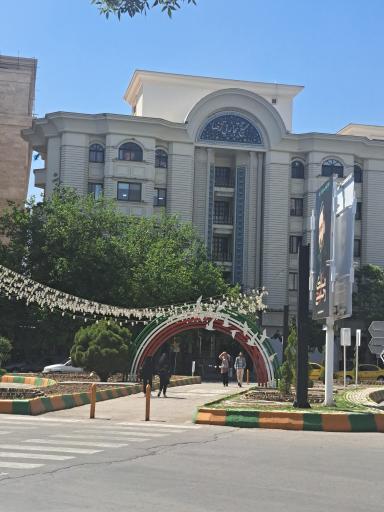 عکس مجتمع تجاری رضا