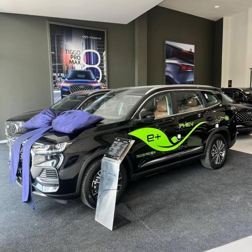 عکس نمایندگی خودرو فونیکس (مهندس طالبی)