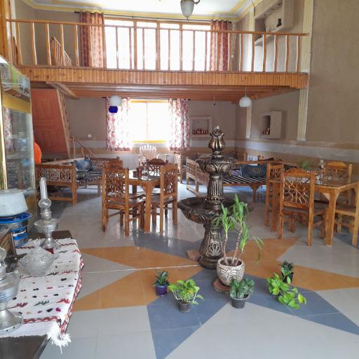 عکس سفره خانه سنتی کبابخوران