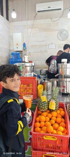 آبمیوه و بستنی