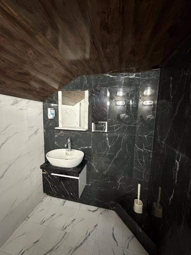 عکس سوئیت سجاد