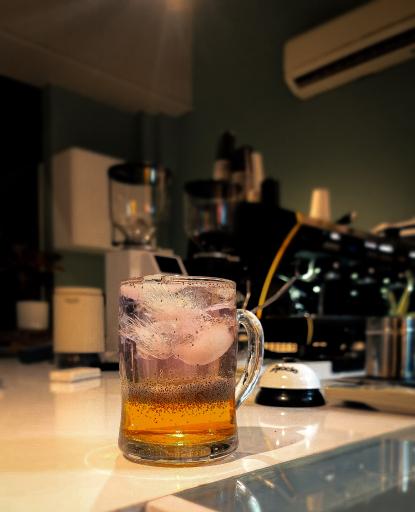 عکس کافه لئو