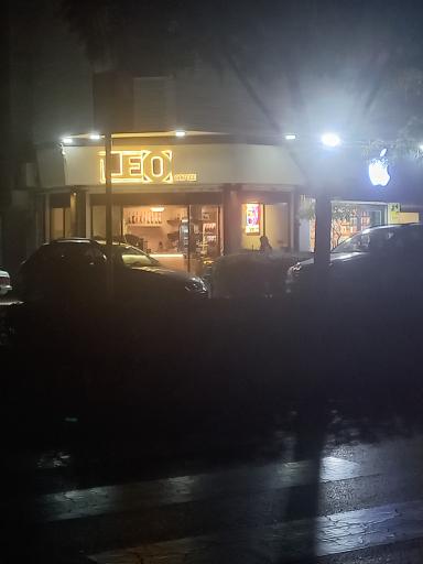 عکس کافه لئو