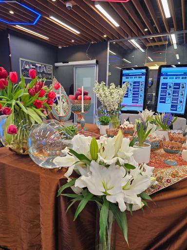 عکس استخر آفتاب انقلاب