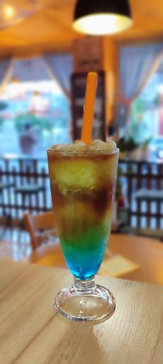 عکس کافه چوب 