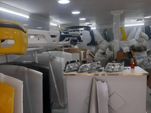 عکس فروشگاه مستر بدنه 