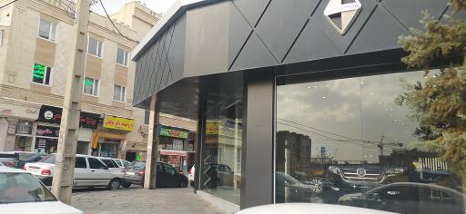 عکس دفتر مرکزی خودروسازی ایلیا