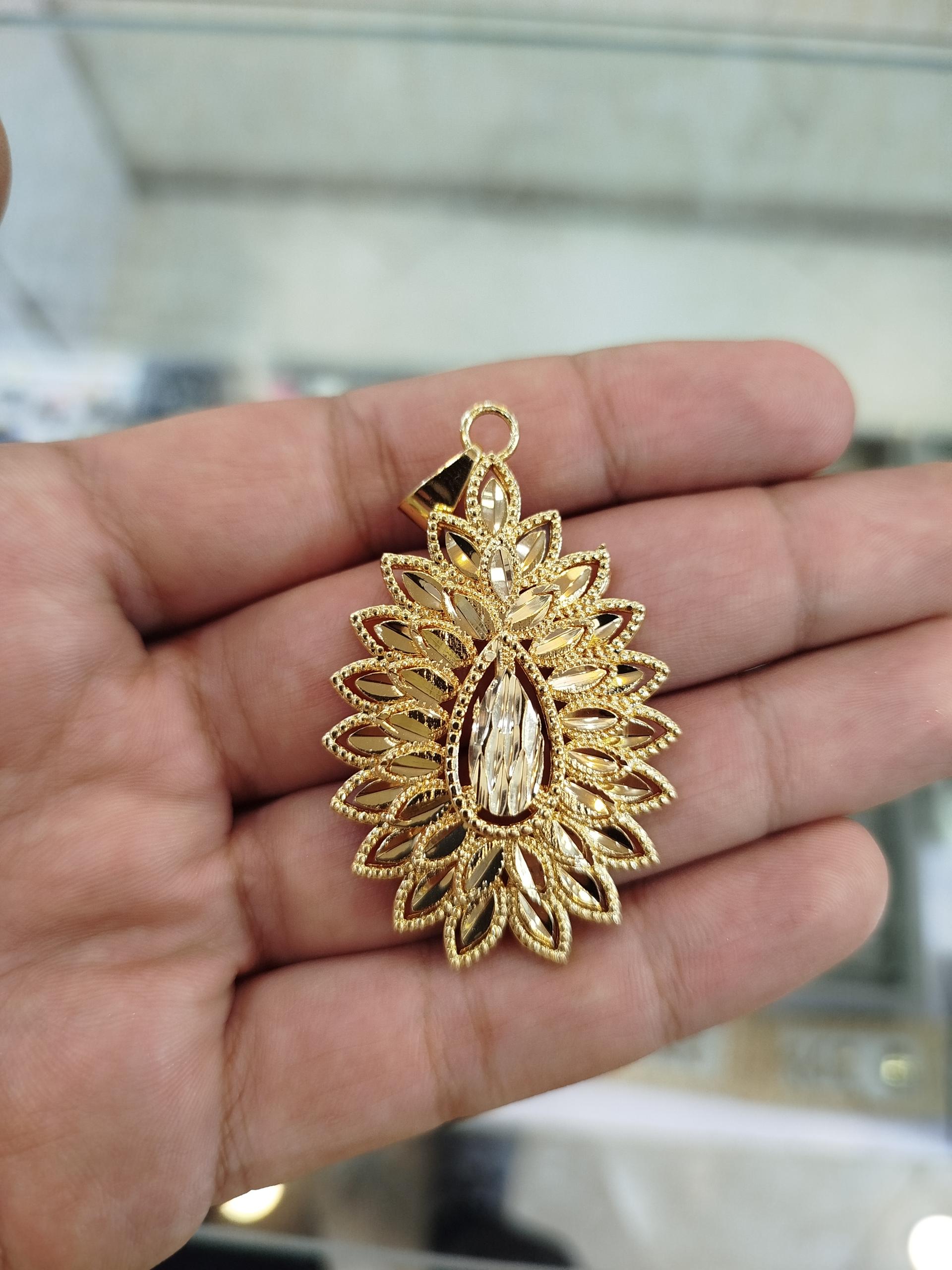 عکس گالری ملکه